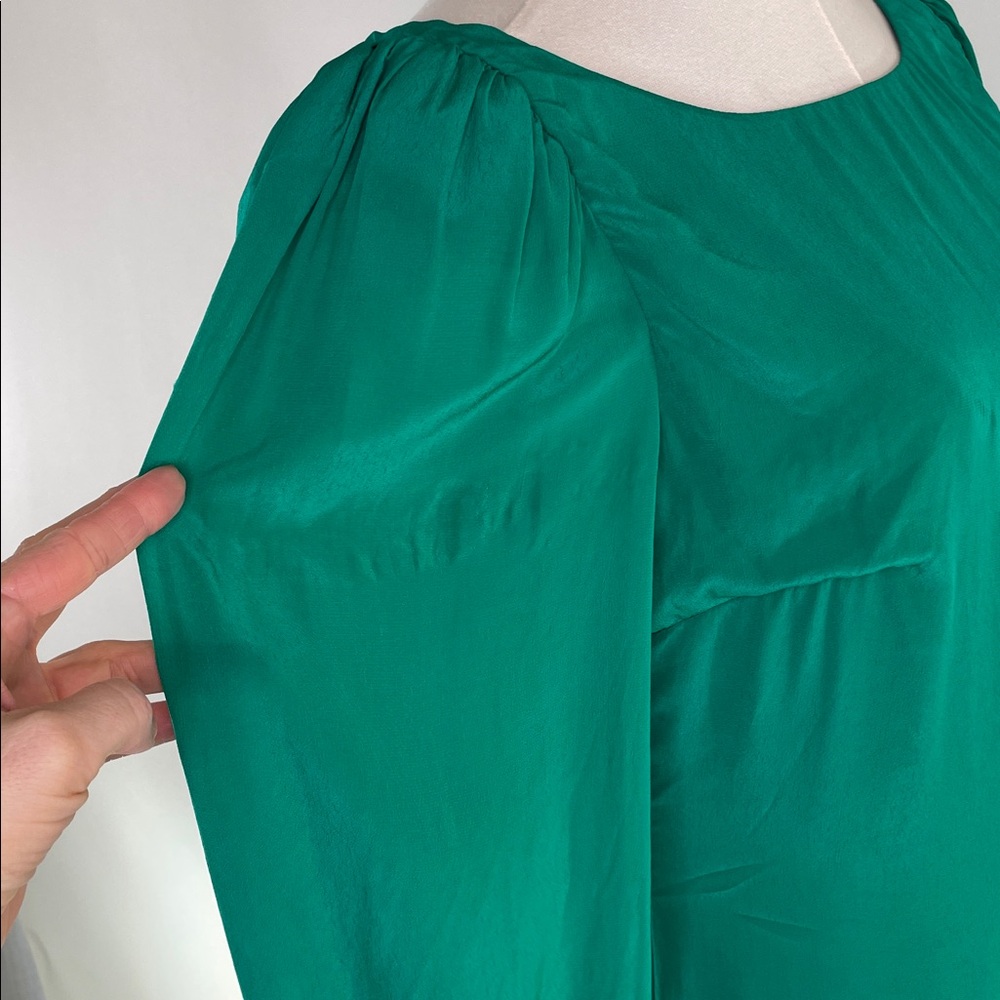 De La Vali Presley Gown, 10 - Picture 6 of 16